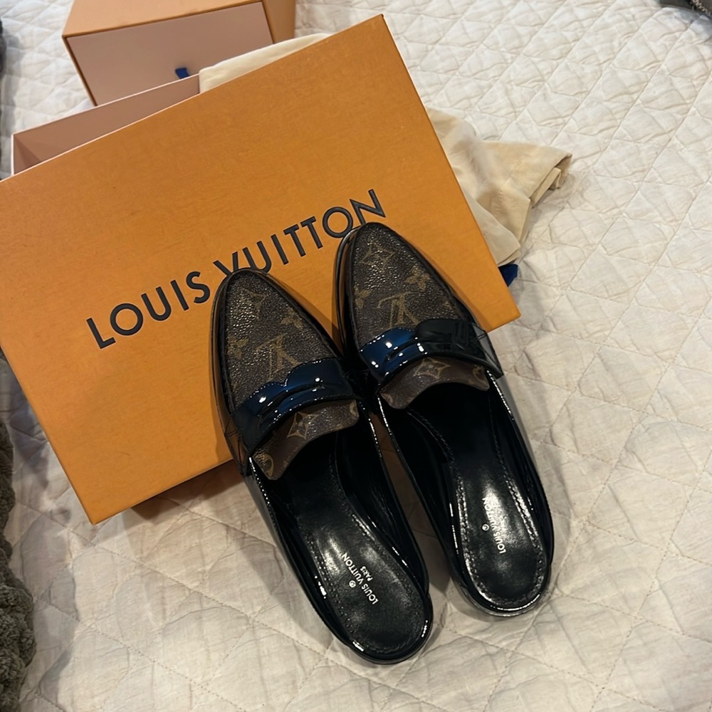 Louis Vuitton patent leather with monogram mule